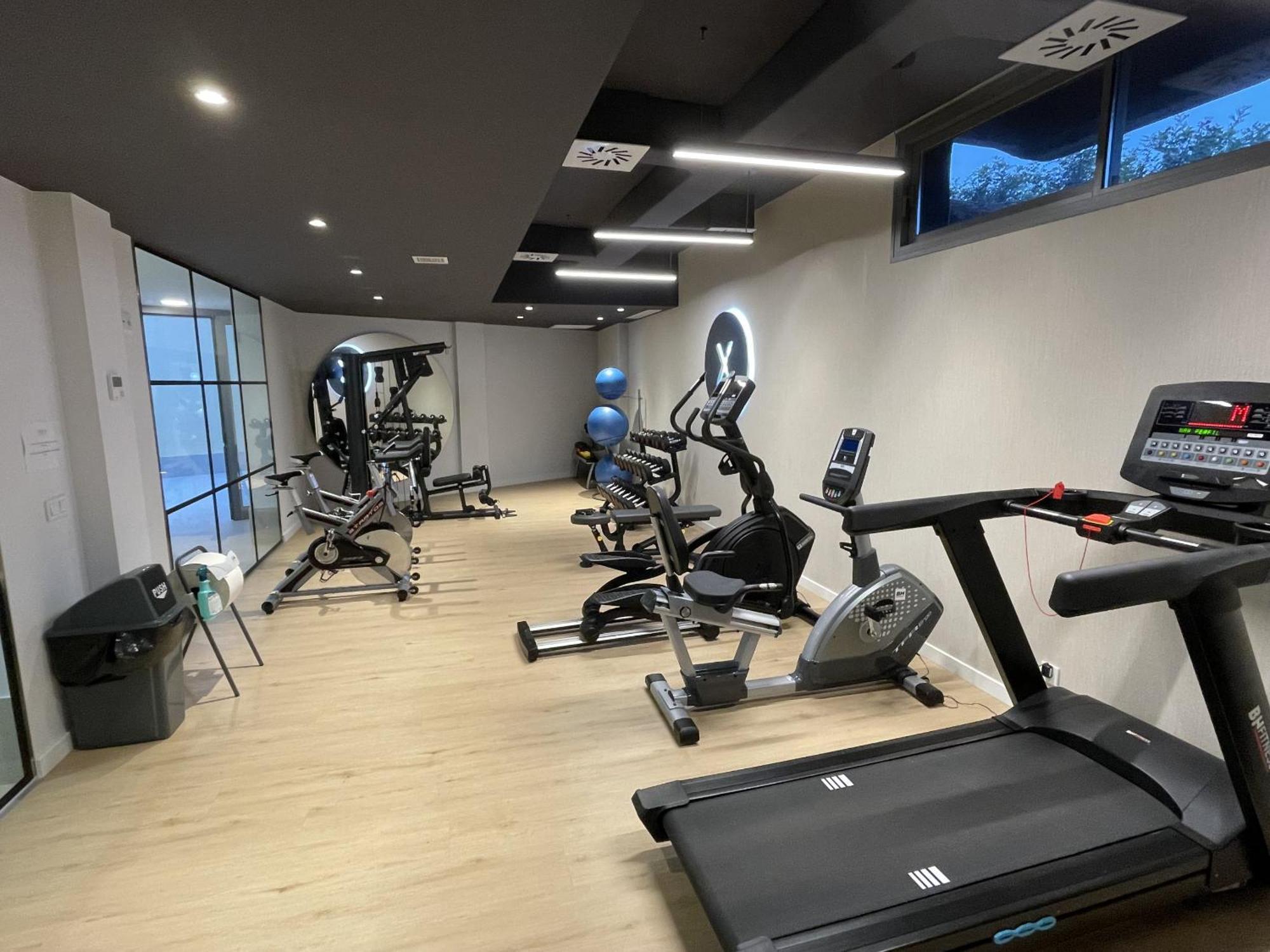 Vivi Homes - Elies House Pool, Gym, Spa & Sea View El Faro Luaran gambar